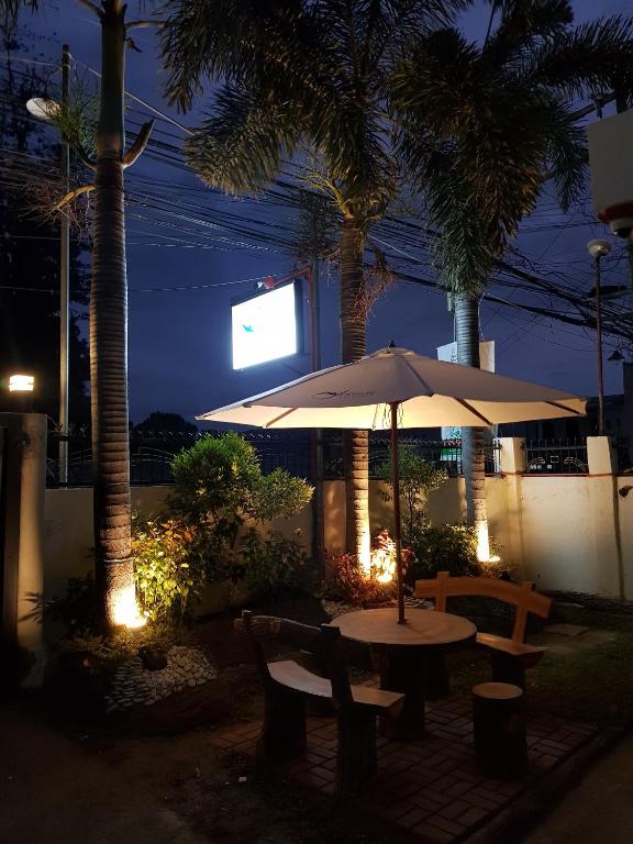 Budova, kde se aparthotel nachází