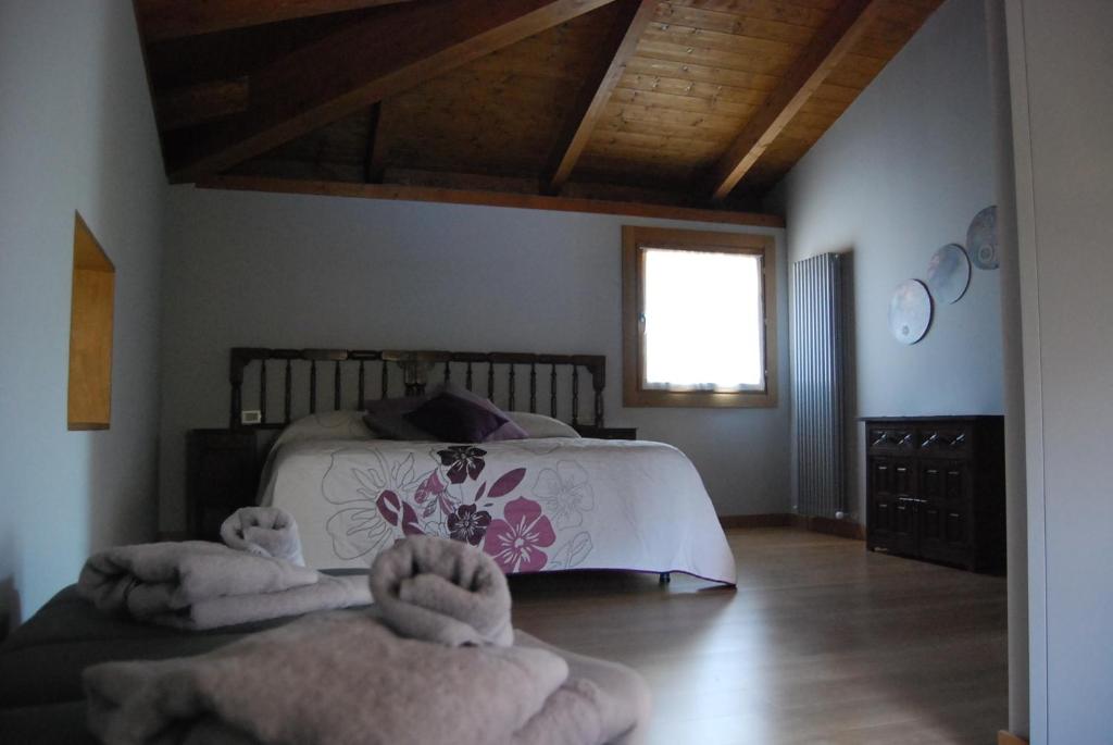 Postel nebo postele na pokoji v ubytování Casa Rural Harri Etxea
