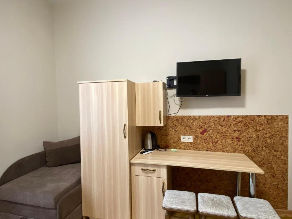The Heart of Lviv Apartments - Lviv - Apartment At Petra Doroshenka Street 19/4
