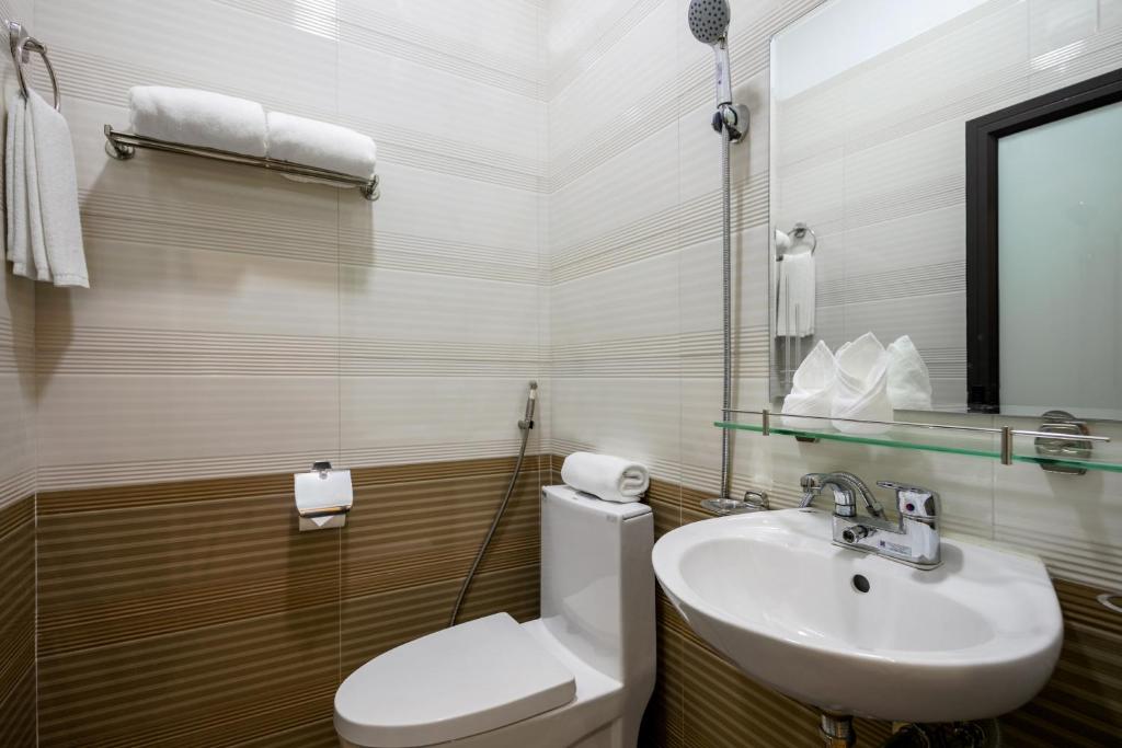 Koupelna v ubytování Patel Hotel Hanoi