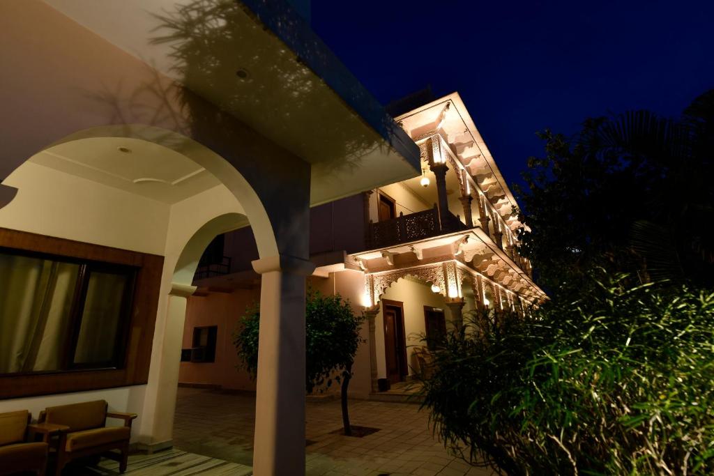 Budova, kde se hotel nachází
