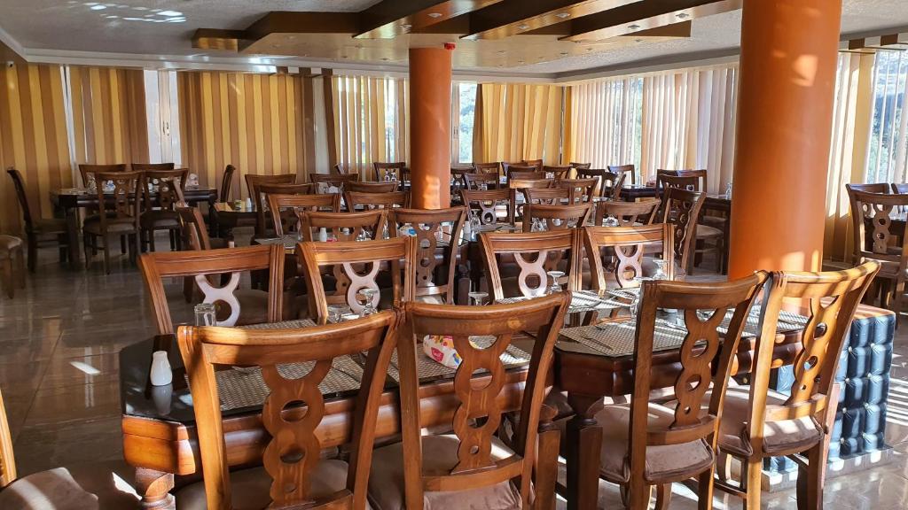 Restaurace v ubytování Sunset Hotel