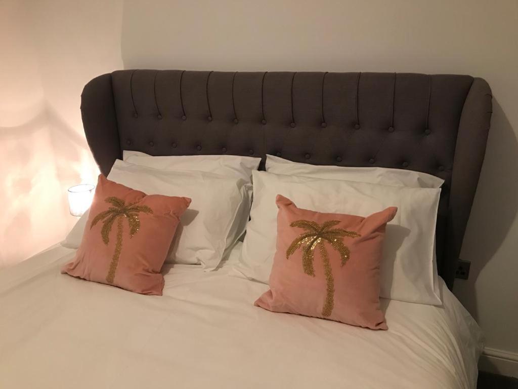 My Perfect Place Rooms & Apartments -Some rooms with Hot Tub- Free Parking - Apartment Mit 3 Schlafzimmern
