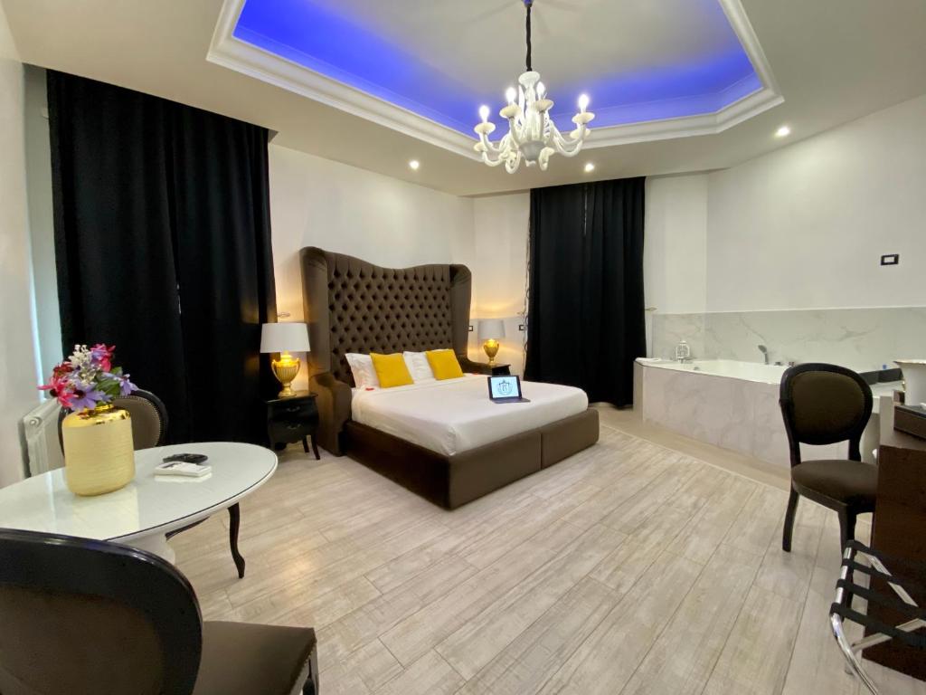 
Double Room with Spa Bath
