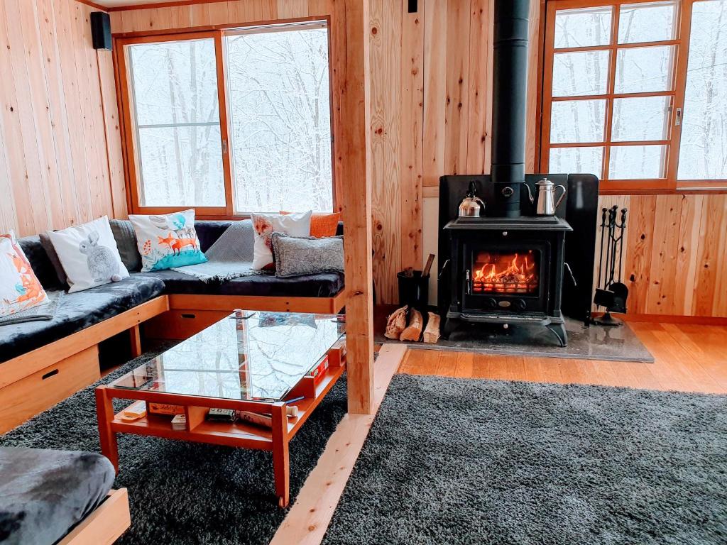 Posezení v ubytování Kitsune Lodge Myoko Japan