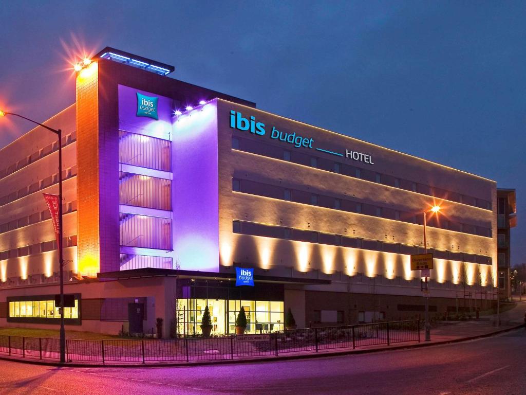 a building with a lot of lights on it at ibis budget Birmingham Centre in Birmingham
