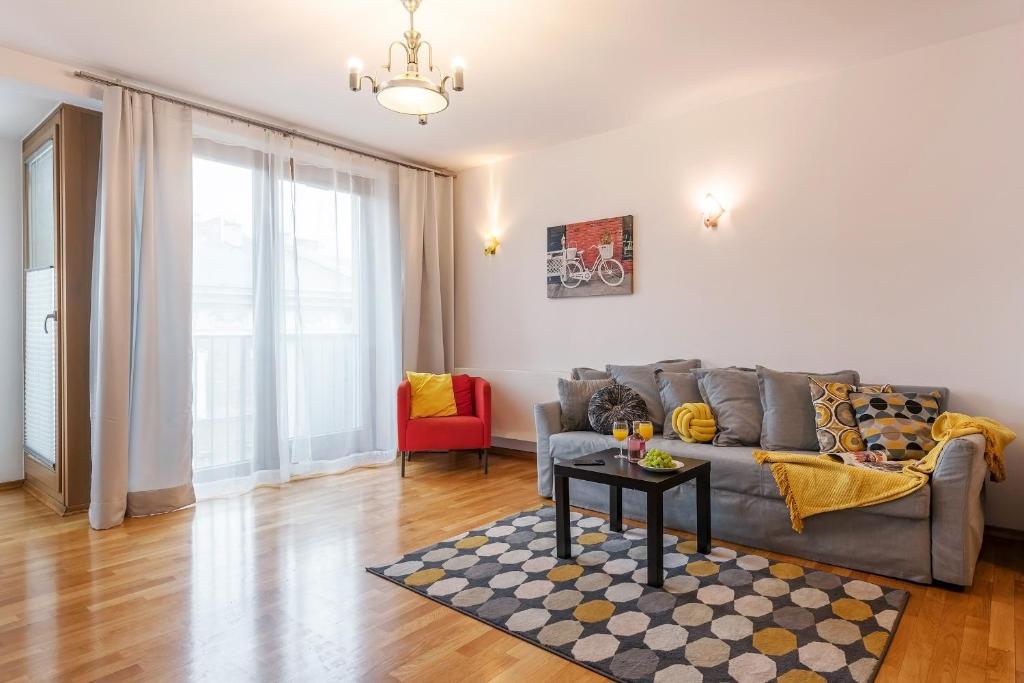 Otium Old Town Angel Plaza - Apartment With Balcony