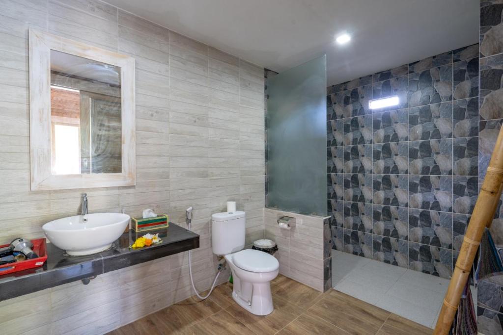 Helly's Secret Garden Cottage - 5