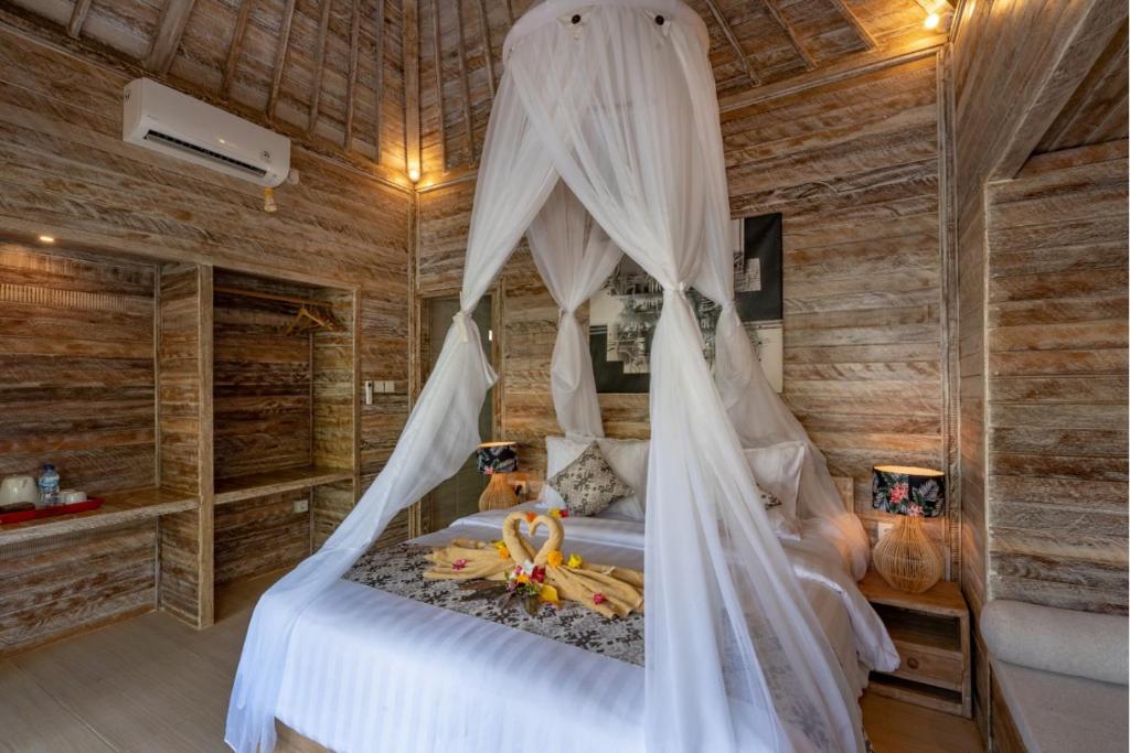 Helly's Secret Garden Cottage - 1