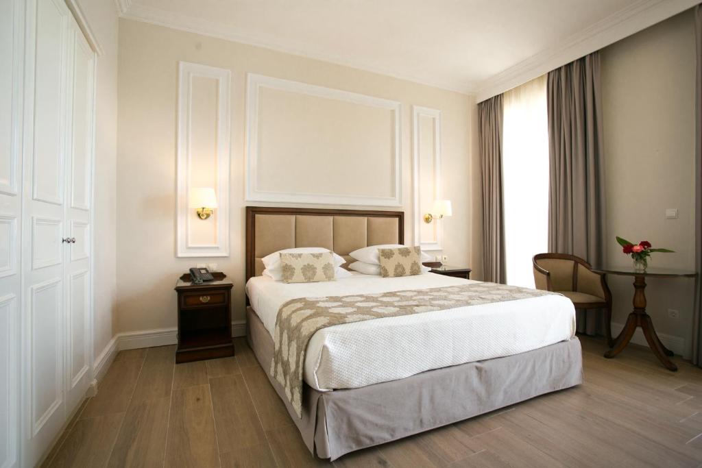 Postel nebo postele na pokoji v ubytování Thermae Sylla Spa & Wellness Hotel