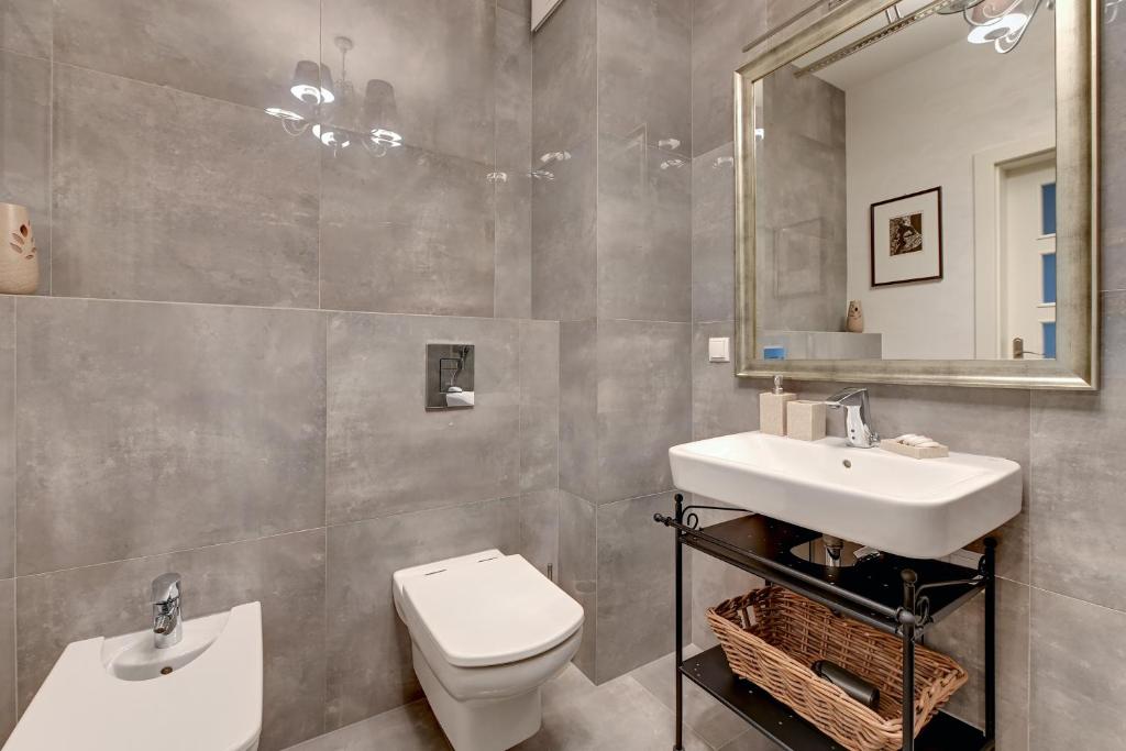 Kúpeľňa v ubytovaní Apartments RIVA - Nadmorski Dwór Premium