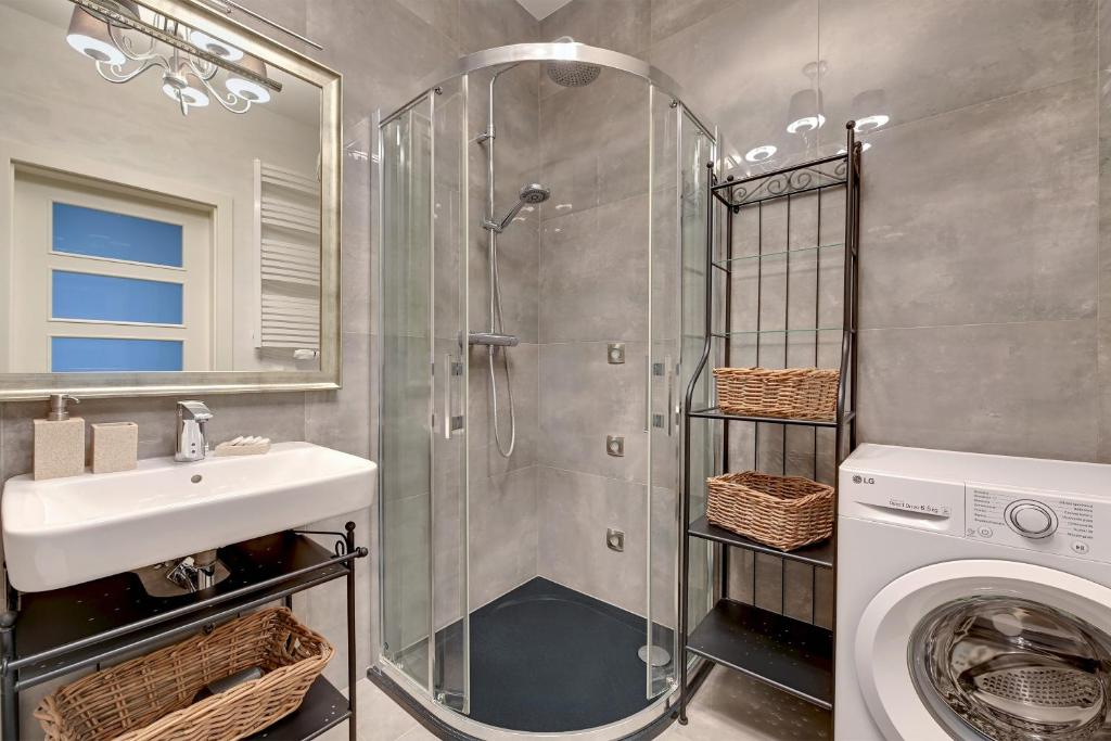 Kúpeľňa v ubytovaní Apartments RIVA - Nadmorski Dwór Premium