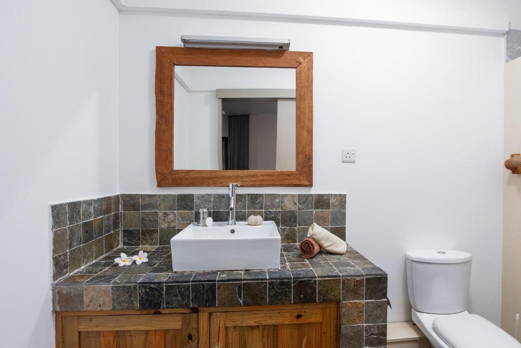 Happy Days Guest House - 14