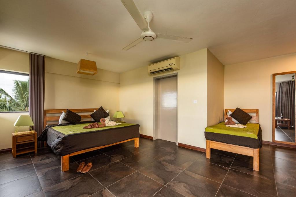 Happy Days Guest House - 16