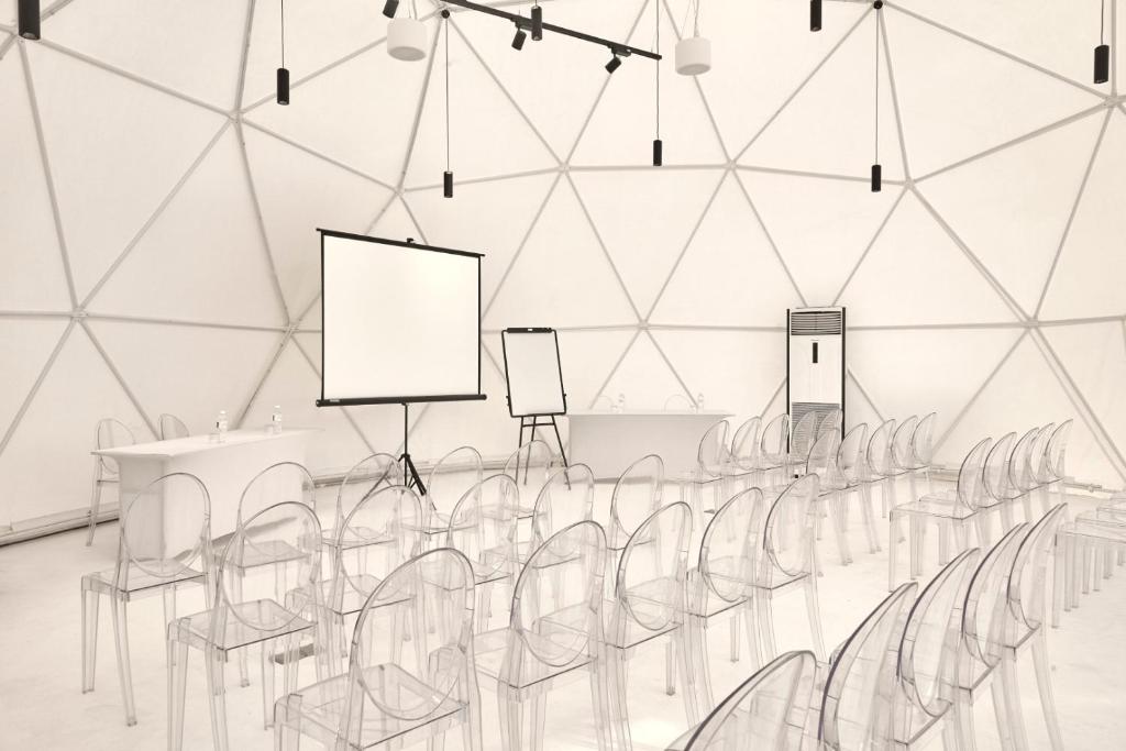 Zona business o sala conferenze di The ANMON Resort Bintan
