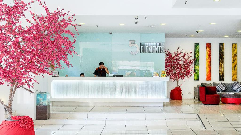 Vstupní hala nebo recepce v ubytování The 5 Elements Hotel Chinatown Kuala Lumpur