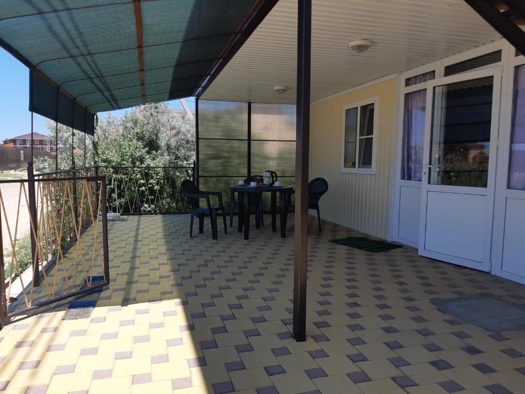 голубицкая гостевой дом у моря. вилла лилия голубицкая. дом у моря голубицкая. дом у моря голубицкая. курортная 104 голубицкая.