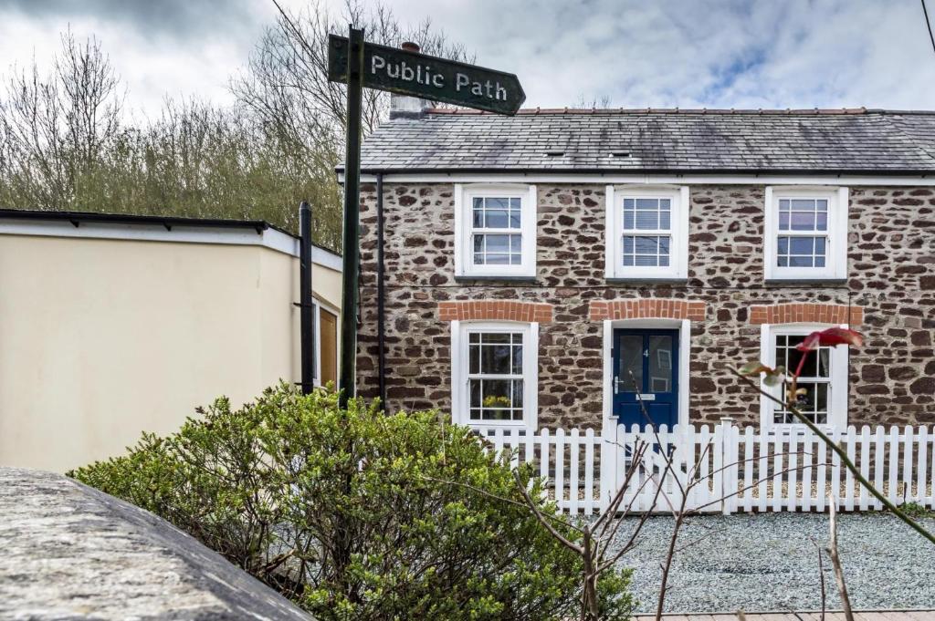 Chapel View - Guilford Bridge- 2 Bed Cottage - Llangwm