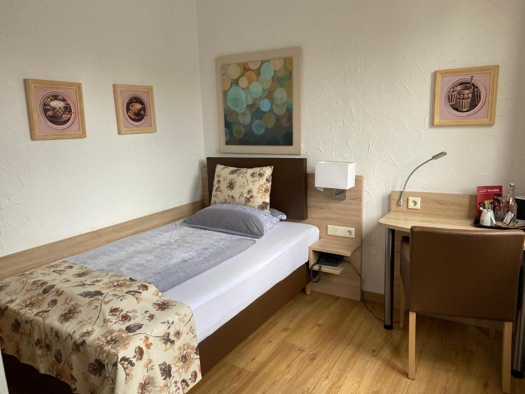 Hotel & Gastropark Loemühle - Single Room With Shower