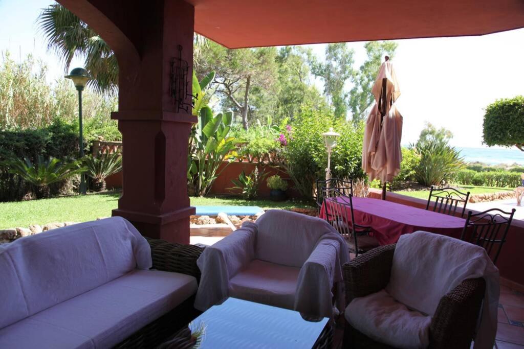 Posedenie v ubytovaní Marbella beachside apartment in 5 star gated