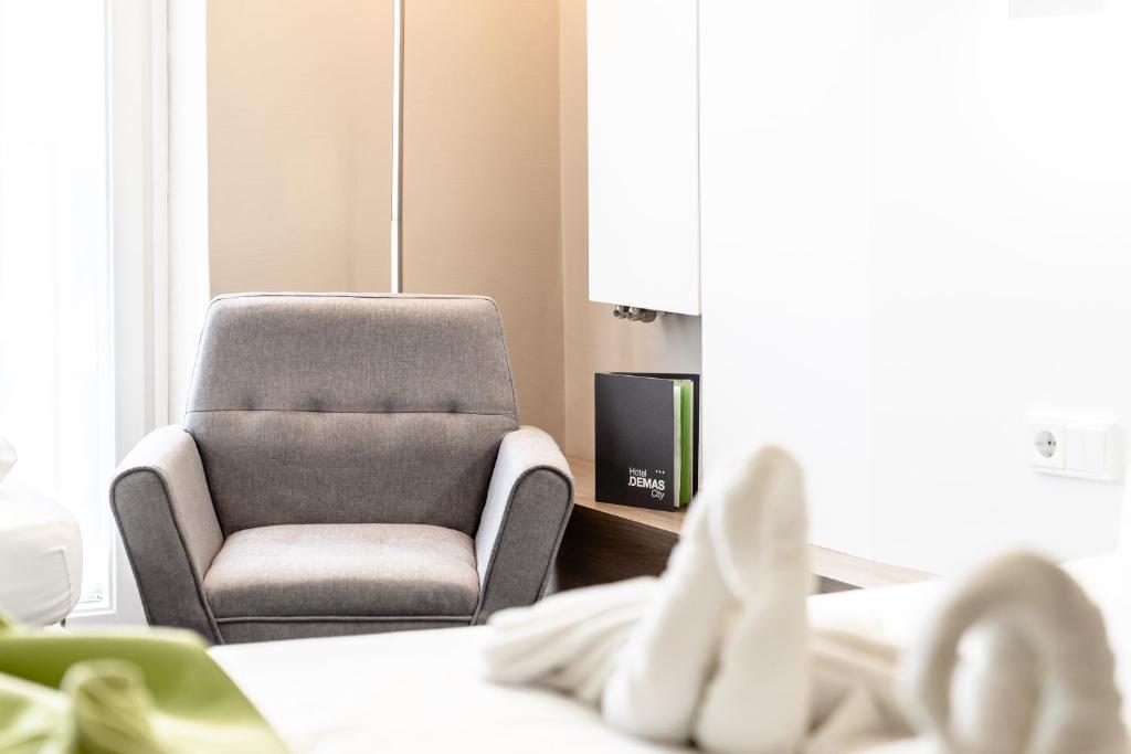 TV a/nebo společenská místnost v ubytování Hotel Demas City