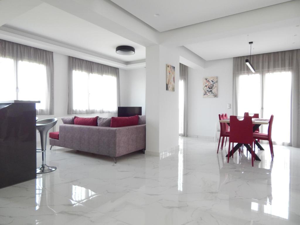 Edery Luxury Condo