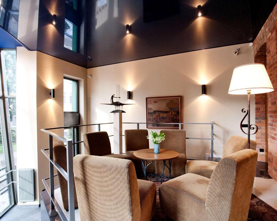Posezení v ubytování BEST WESTERN Santakos Hotel