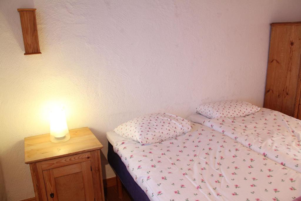 Postel nebo postele na pokoji v ubytování Tryde 1303 B&B på Österlen