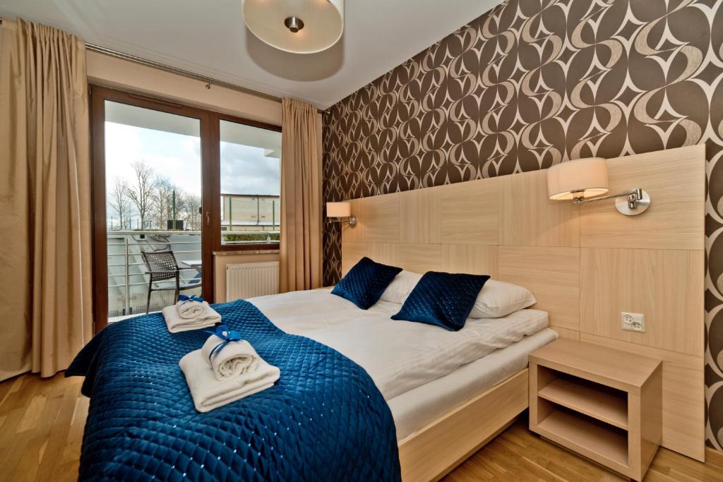 BlueApart Apartamenty Na Klifie - Two-Bedroom Apartment With Balcony-A21