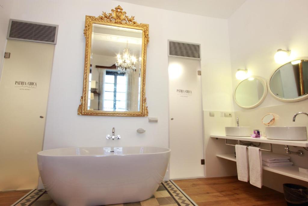 A bathroom at Hotel Patria Chica