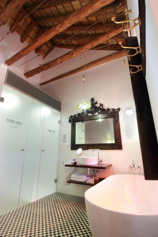 A bathroom at Hotel Patria Chica