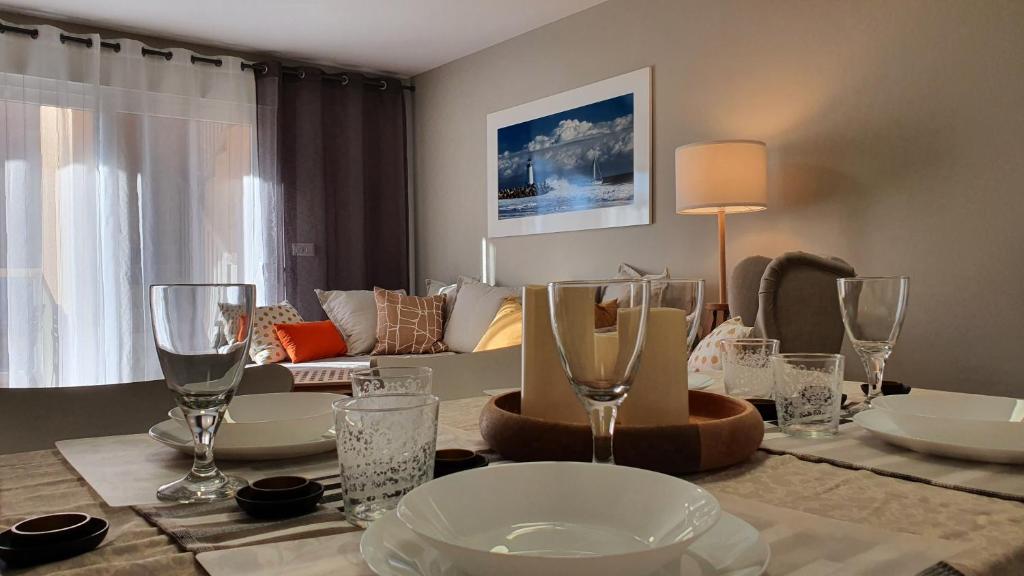 Apartamento ÁTICO SOL Los Miradores del Puerto italokat is kínál
