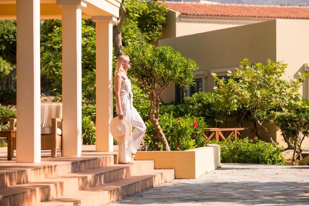Сад в Kalimera Kriti Hotel & Village Resort