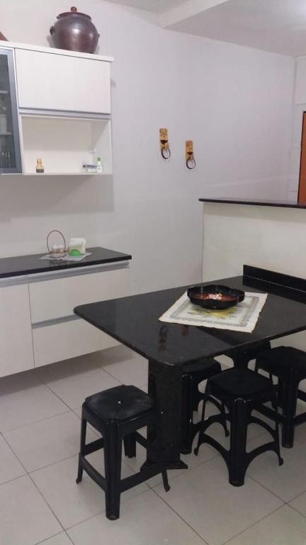  LINDO SOBRADO COM PISCINA PARA ATÉ 10 HÓSPEDES!