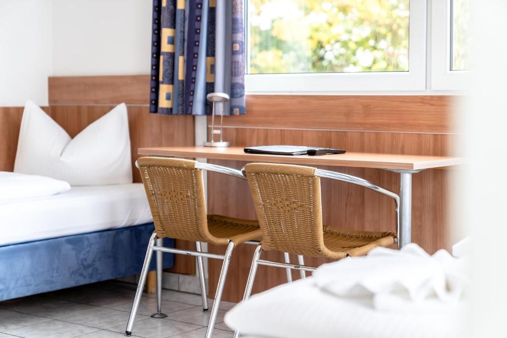 Postel nebo postele na pokoji v ubytování Hotel Fresh INN