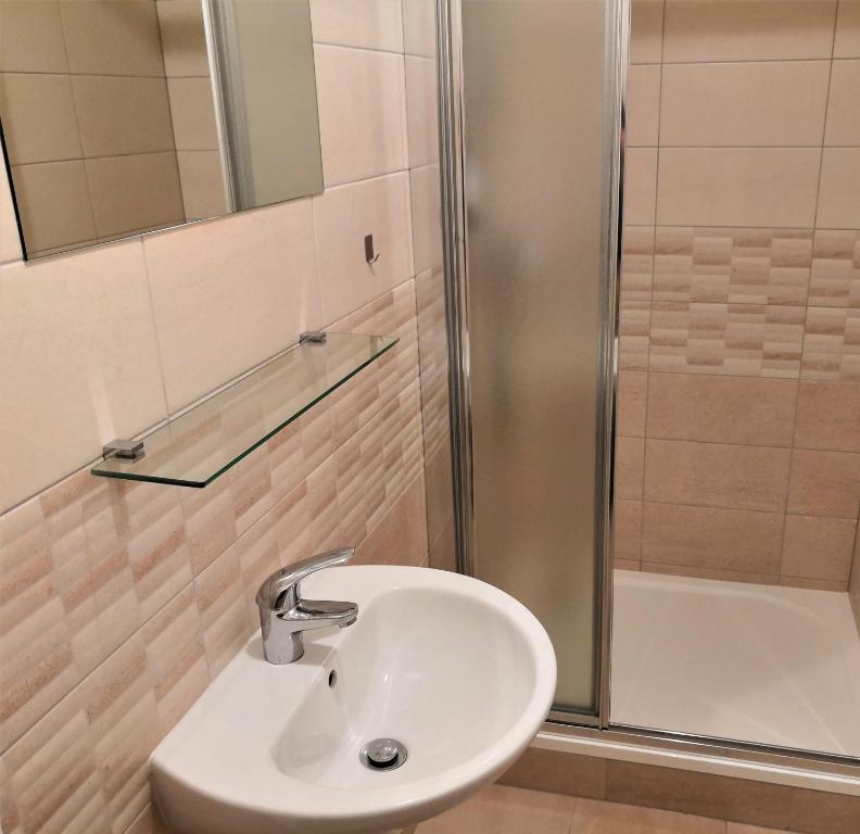 Koupelna v ubytování Hotel Marianeum
