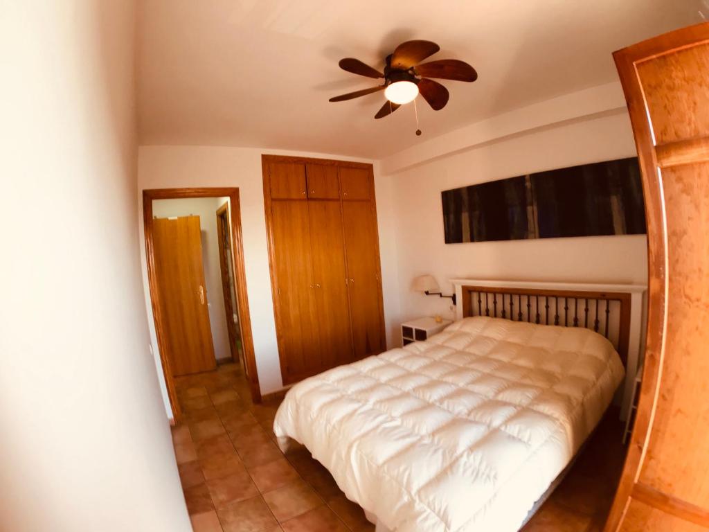 Apartamento primera línea de playa., Valencia – Precios ...