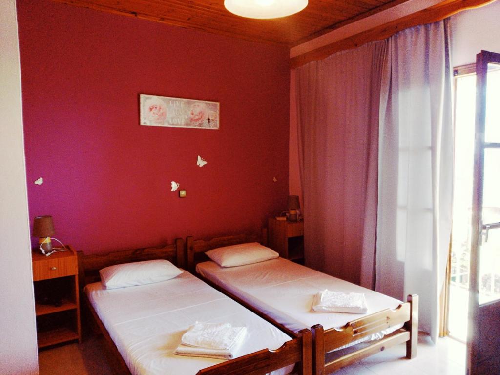 Postel nebo postele na pokoji v ubytování Traditional Panoramic Sea View House