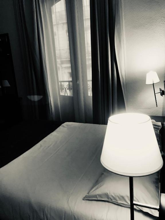 Hôtel des Ambassadeurs - Resim 14