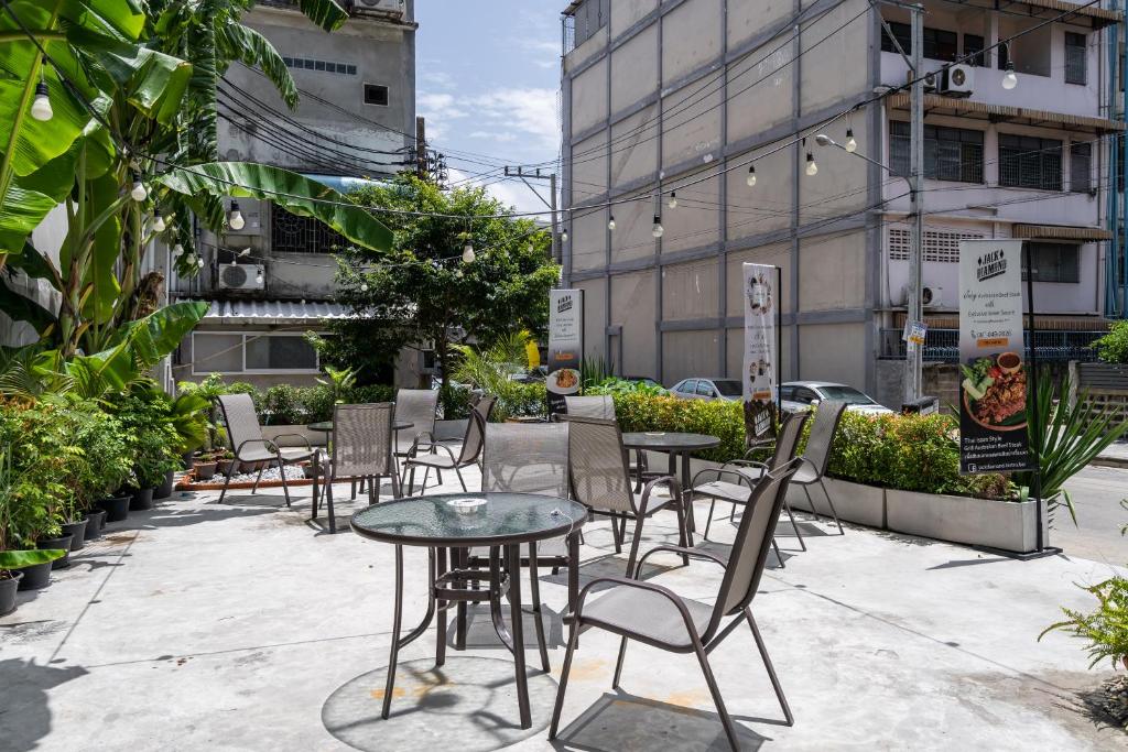 W Station - Resim 20