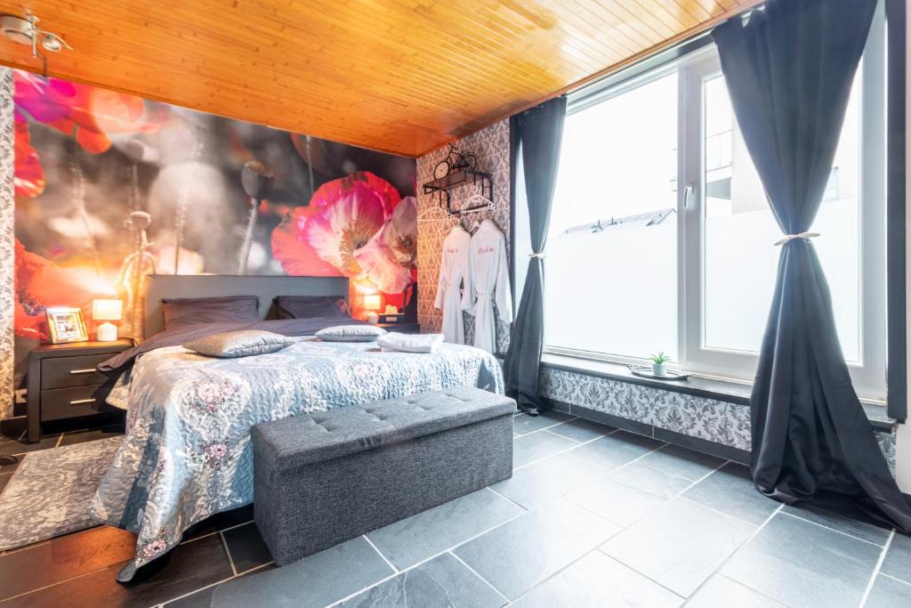 Postel nebo postele na pokoji v ubytování Homestay Gent-Merelbeke self check-in service