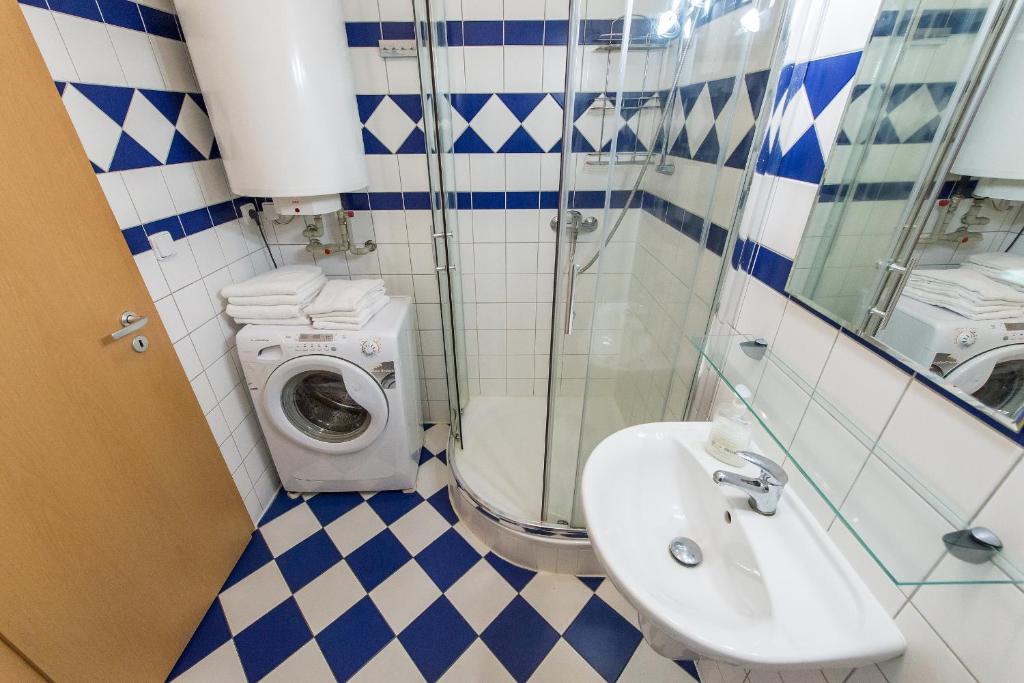 Apartmany Riviera 505 - Apartment With Balcony
