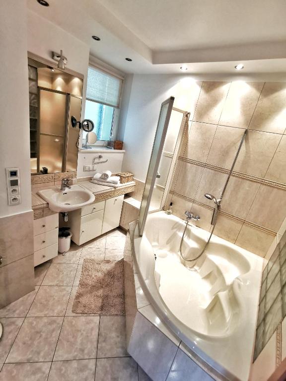 5-stars Apartments - Old Town - Premier Apartment - Rynek Nowy 1 Street