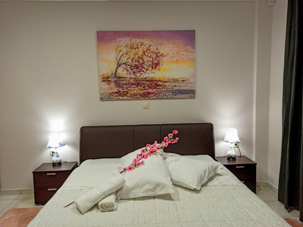 Postel nebo postele na pokoji v ubytování Central Square Apartment 1