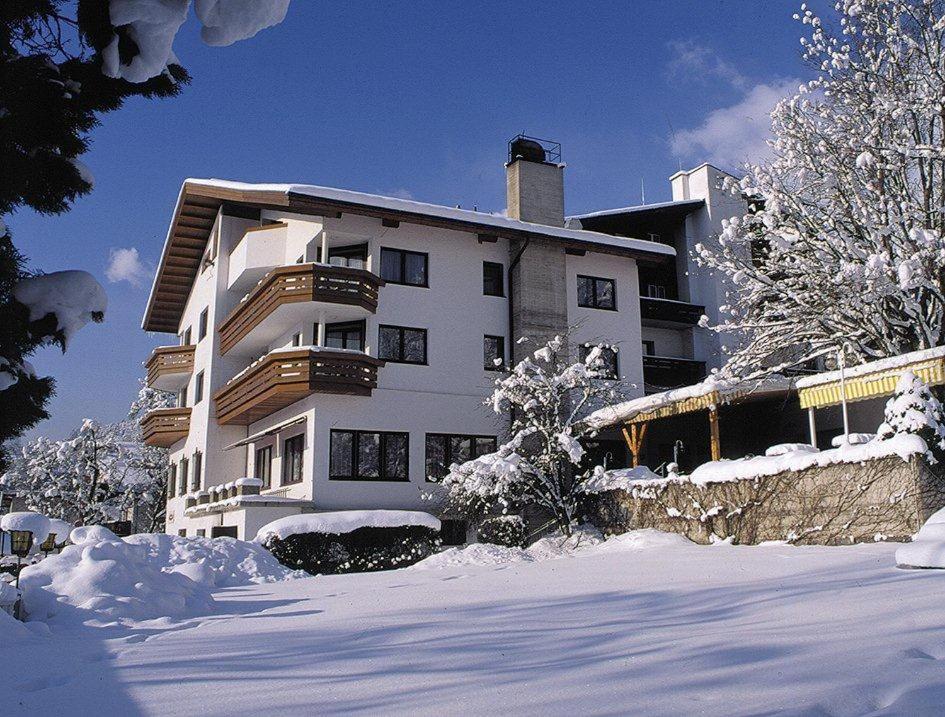 Hotel-Garni Stern - bed & breakfast & more during the winter