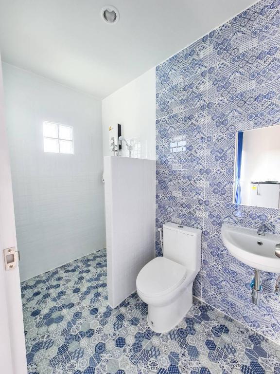 Blue House - Deluxe Twin Room