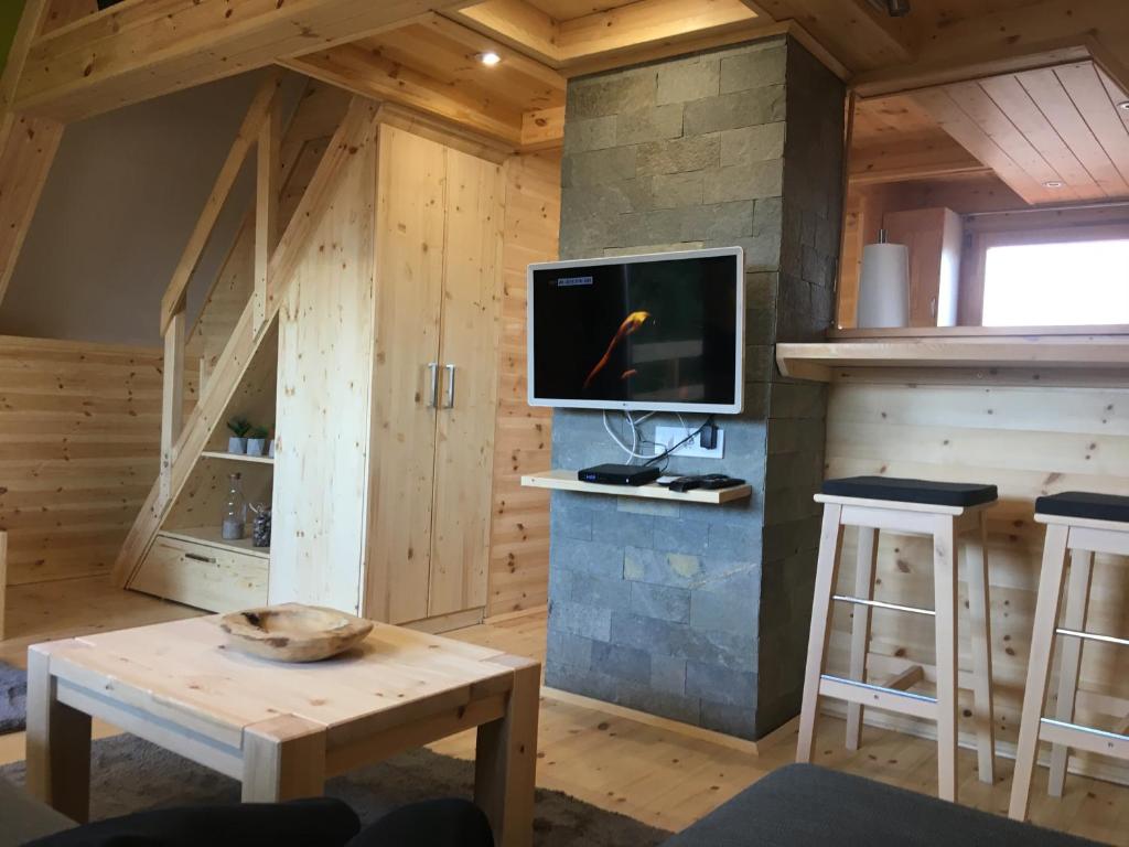 Kuchyňa alebo kuchynka v ubytovaní Wooden Apartman Prémium Jacuzzival