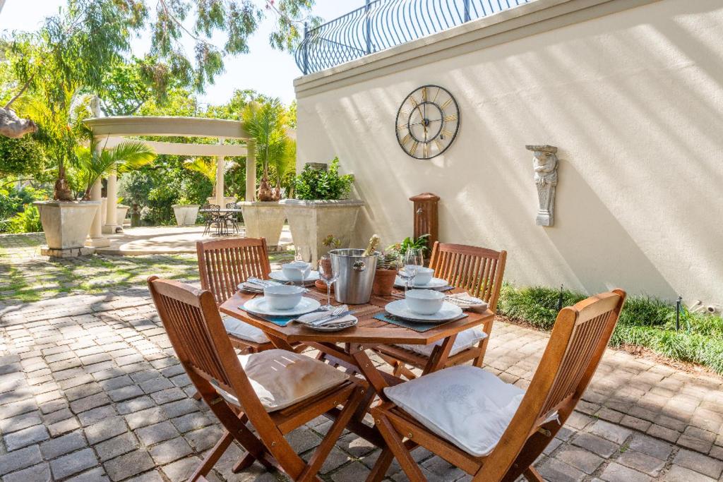 Aloe Cottage at Ibis House - Apartment With Garden View