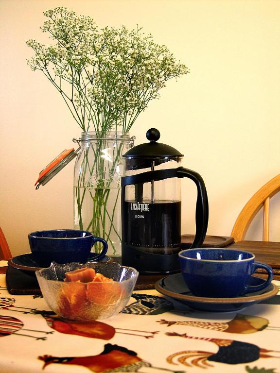 Příslušenství pro přípravu čaje a kávy v ubytování Croft House, Armadale Bay