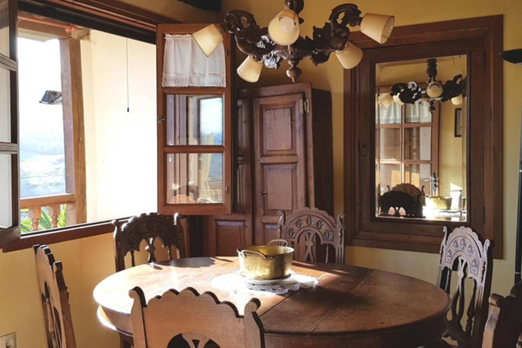 Fotografie z fotogalerie ubytování Casa la Capilla v destinaci Borines